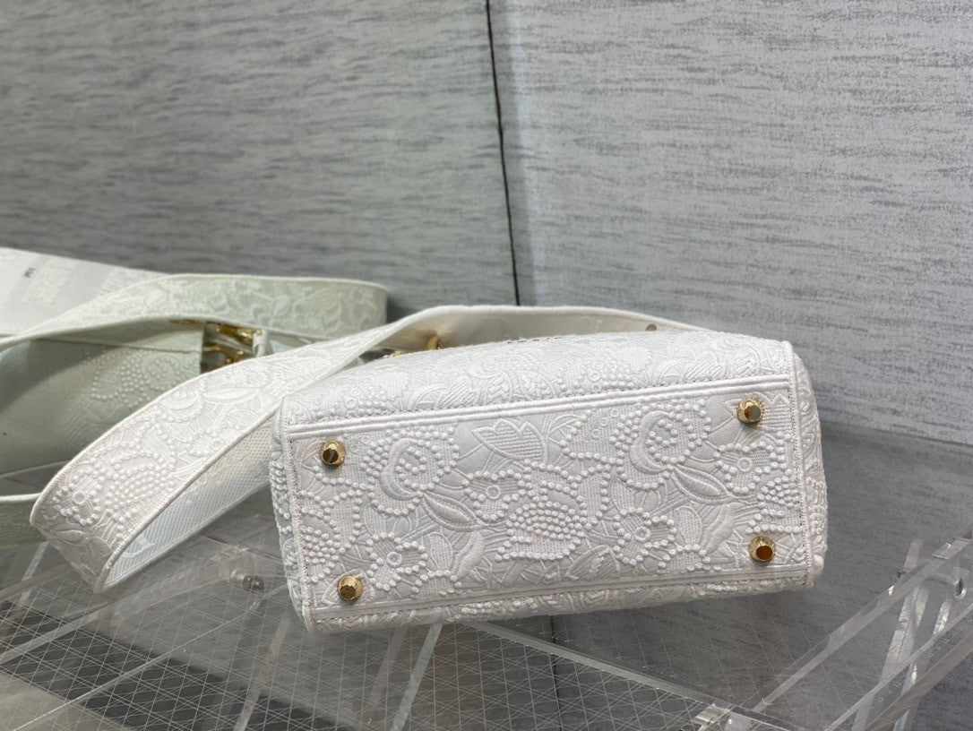 Christian Dior MEDIUM LADY D-LITE BAG Natural Embroidery with Macramé Effect  White