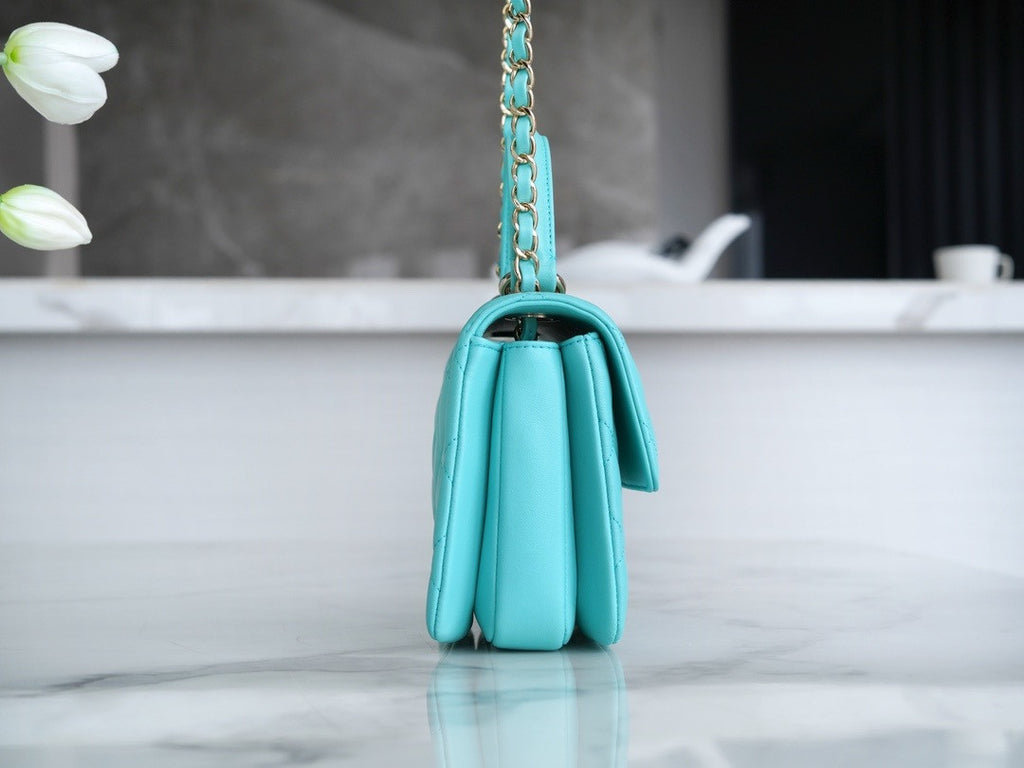 Chanel Trendy CC Flap Bag with Top Handle 2024 Turquoise