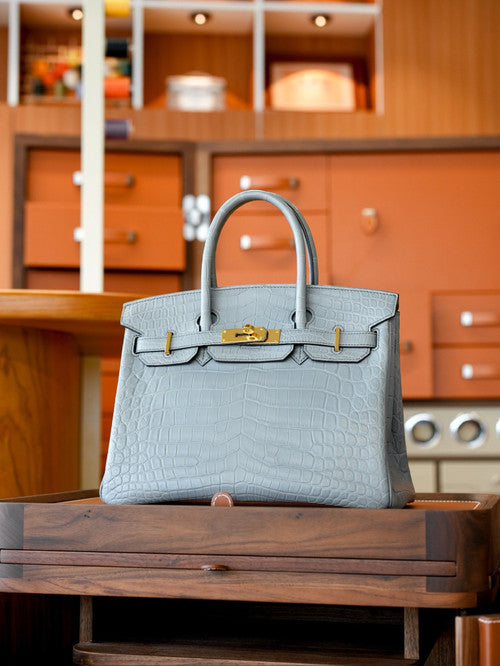HERMES BIRKIN 30 BAG MATT PEARL GRAY ALLIGATOR GOLD HARDWARE