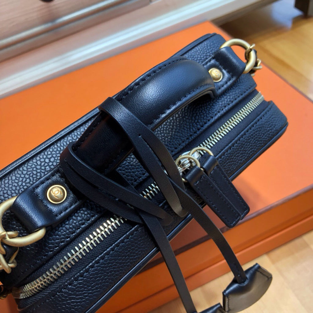 CHANEL CC FILIGREE VANITY CASE BAG Medium Black