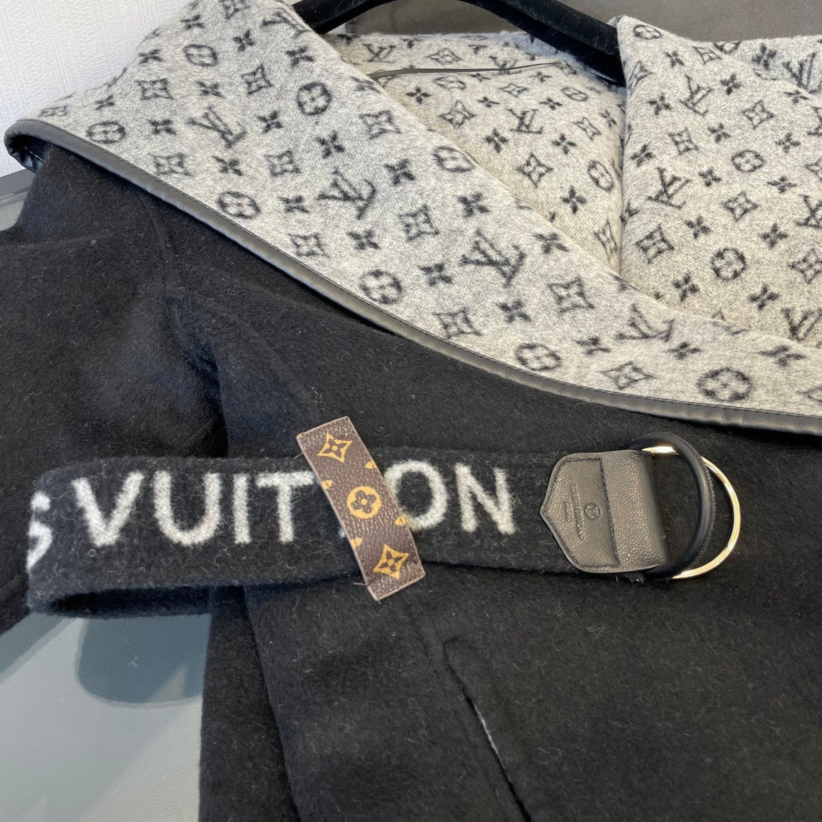 Louis Vuitton 1A91SM  BELTED SHORT WRAP PEA COAT