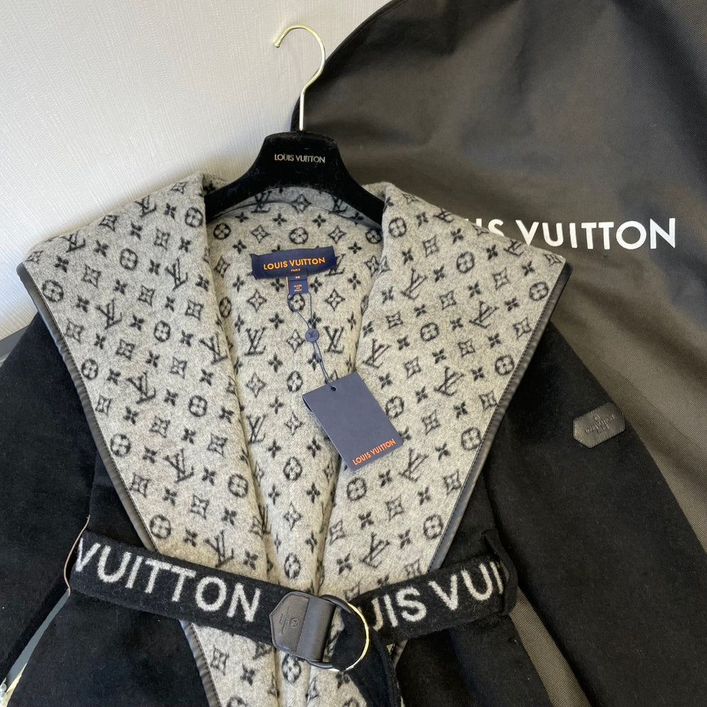 Louis Vuitton 1A91SM  BELTED SHORT WRAP PEA COAT