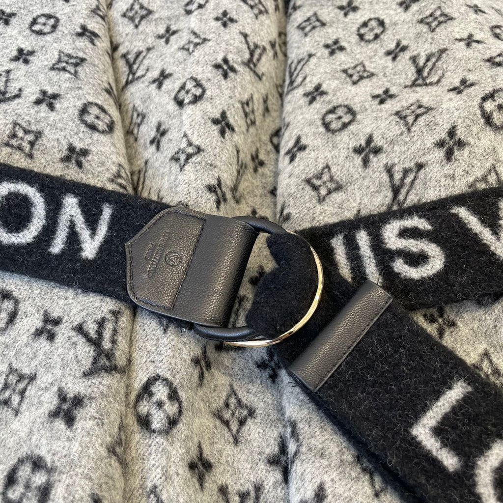 Louis Vuitton 1A91SM  BELTED SHORT WRAP PEA COAT