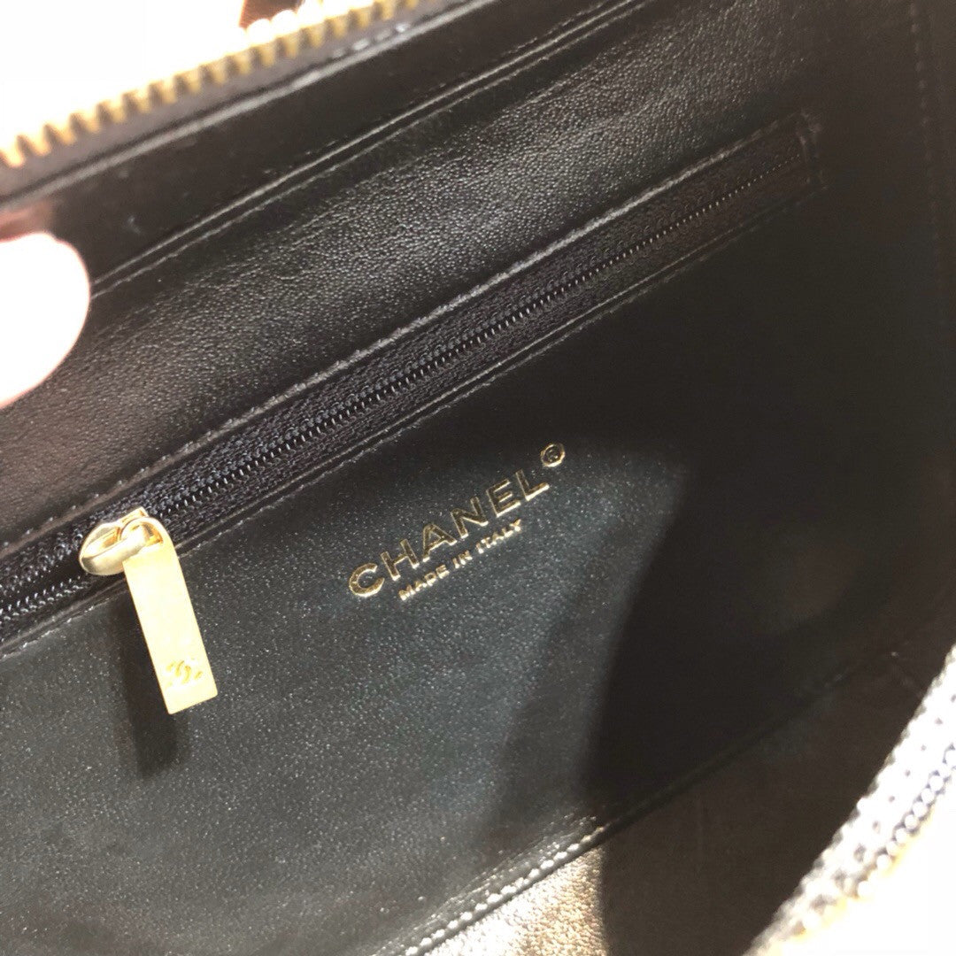 CHANEL CC FILIGREE VANITY CASE BAG Medium Black