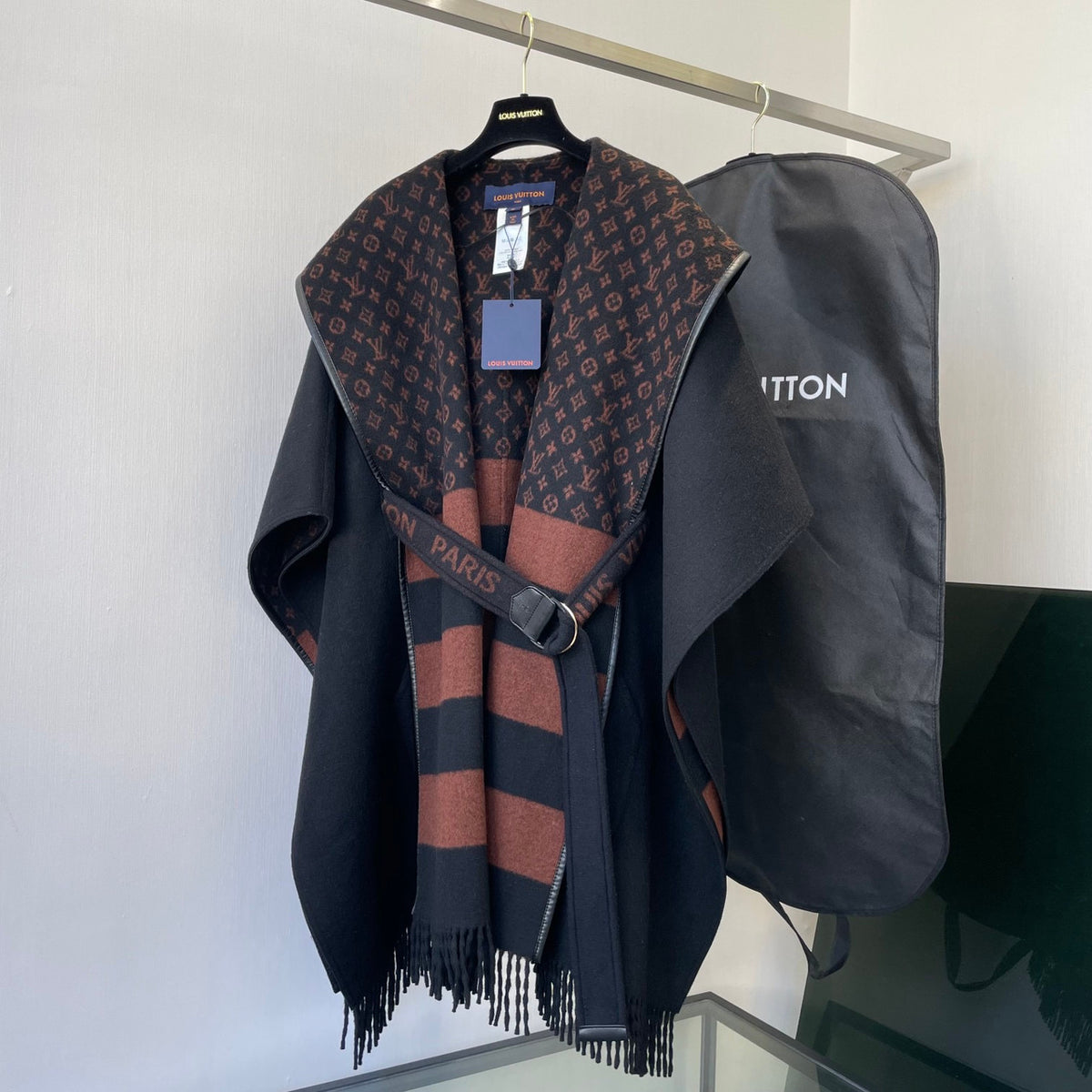 Louis Vuitton 1A83TO  HOODED WRAP CAPE COAT IN WOOL AND SILK WITH FRINGE