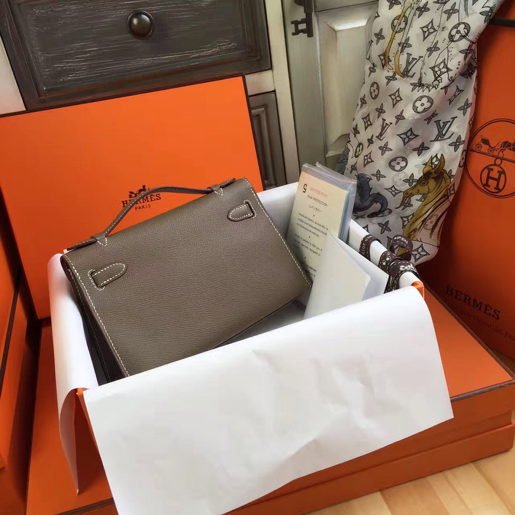 Hermès 18 Etoup Mini Kelly Pochette Epsom leather Gold hardware