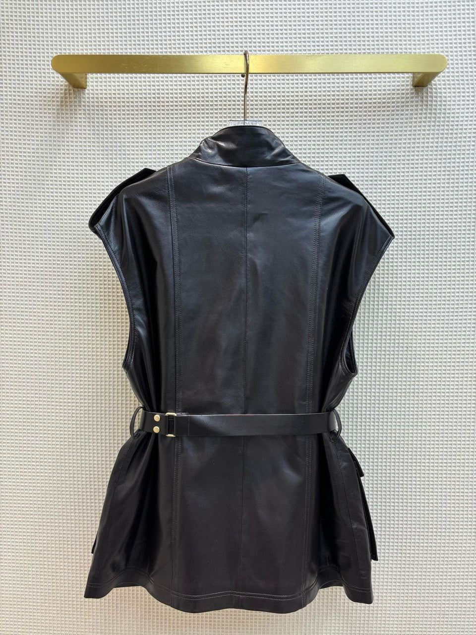 Louis Vuitton 1AFEC4 Sleeveless Leather Safari Jacket