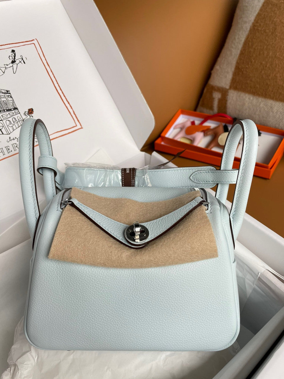Hermes Mini Lindy 20cm Bag  Blue Haze Togo Leather Palladium Hardware