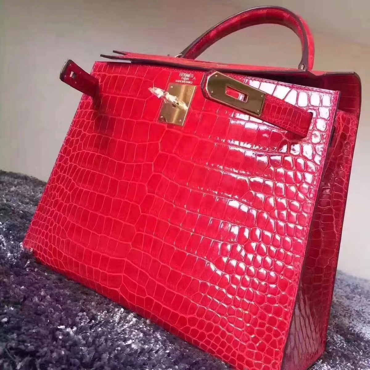 Hermes Red Kelly 32 in Porosus Crocodile with Gold hardware