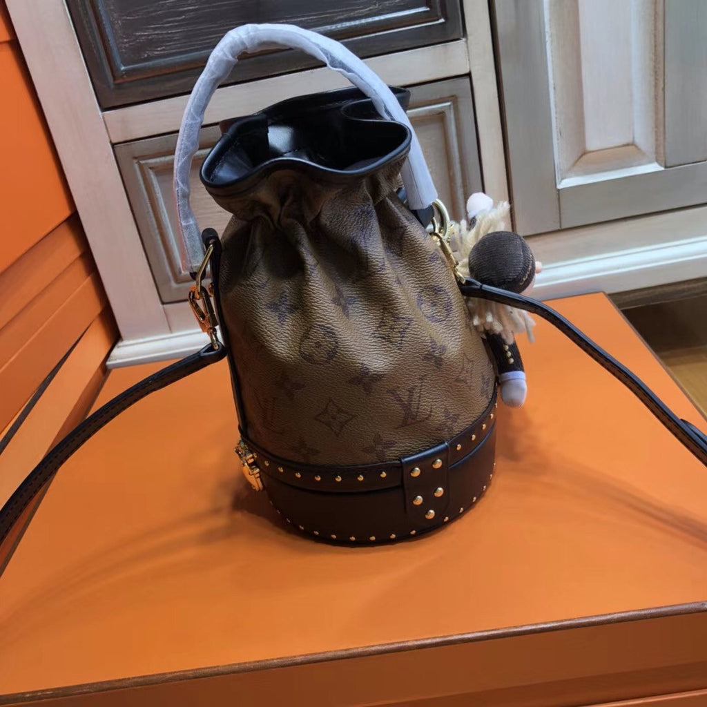 Louis Vuitton PETIT NOE TRUNK M43511