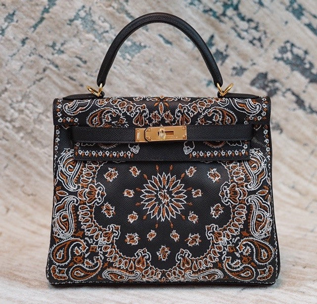 Hermes x Jay Ahr Special Edition custom-embroidering Black Kelly 28 Bag Epsom Leather Gold Hardware