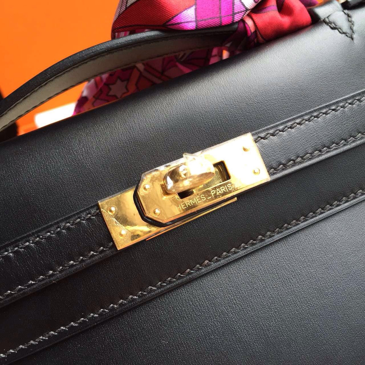 Hermès Black Mini Kelly Pochette Box Calf Leather Gold Hardware