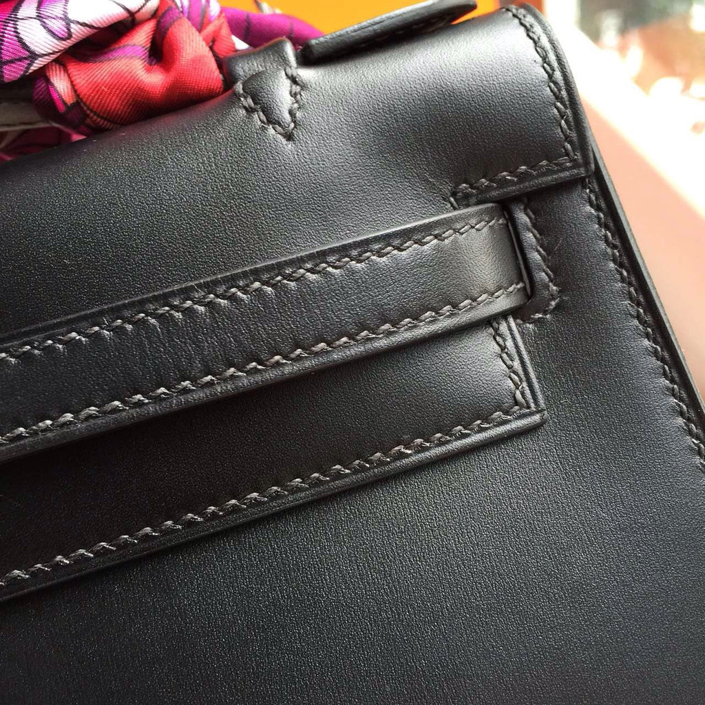 Hermès Black Mini Kelly Pochette Box Calf Leather Gold Hardware