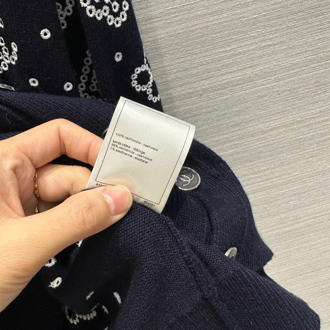 Chanel SS2023 Pre-Collection CARDIGAN NAVY
