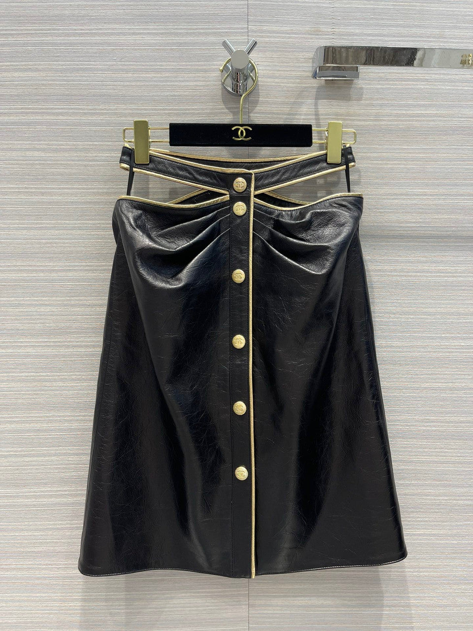 Chanel Spring-Summer 2022 Crumpled Calfskin Skirt