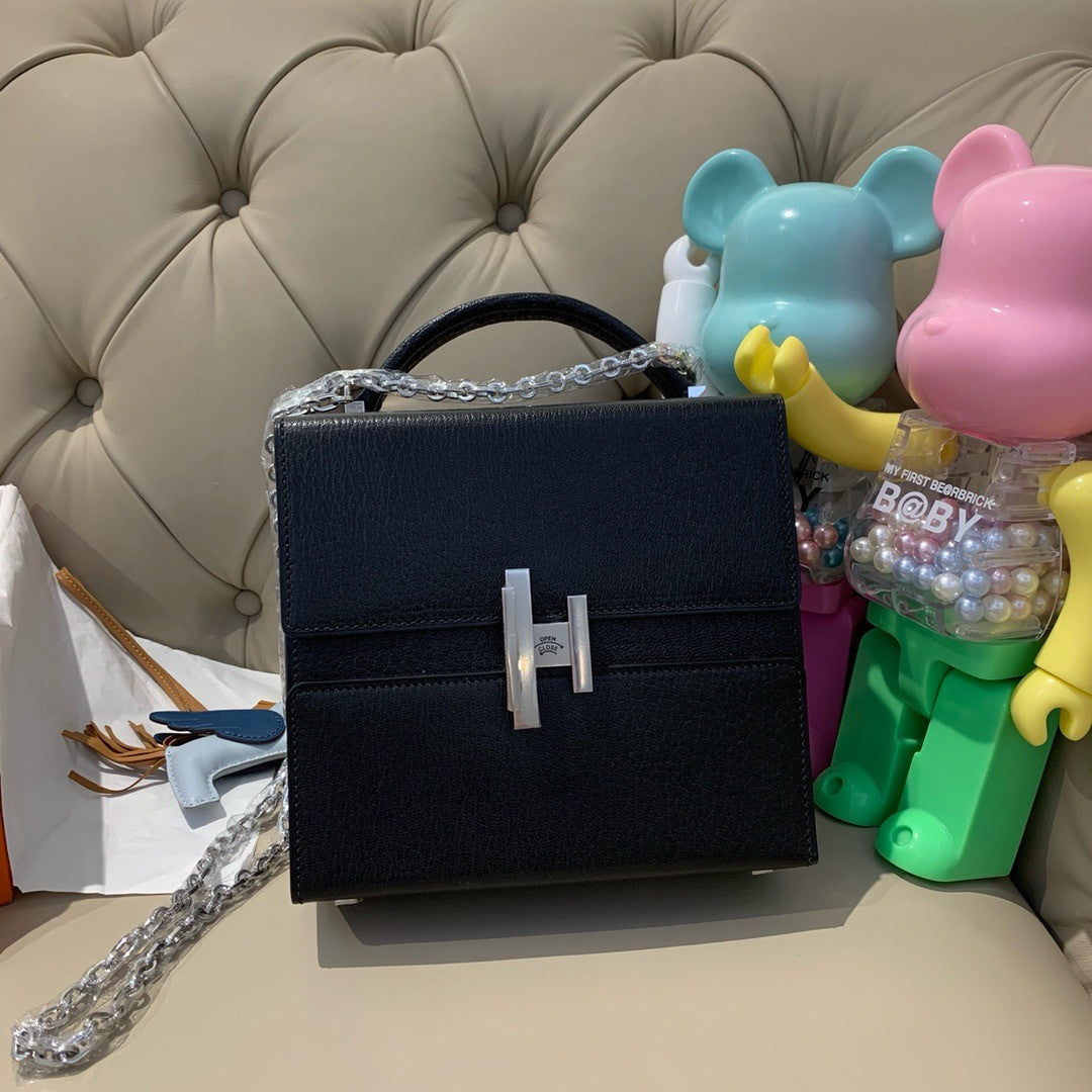 Hermes Cinhetic bag Black With Palladium Hardware Hermes