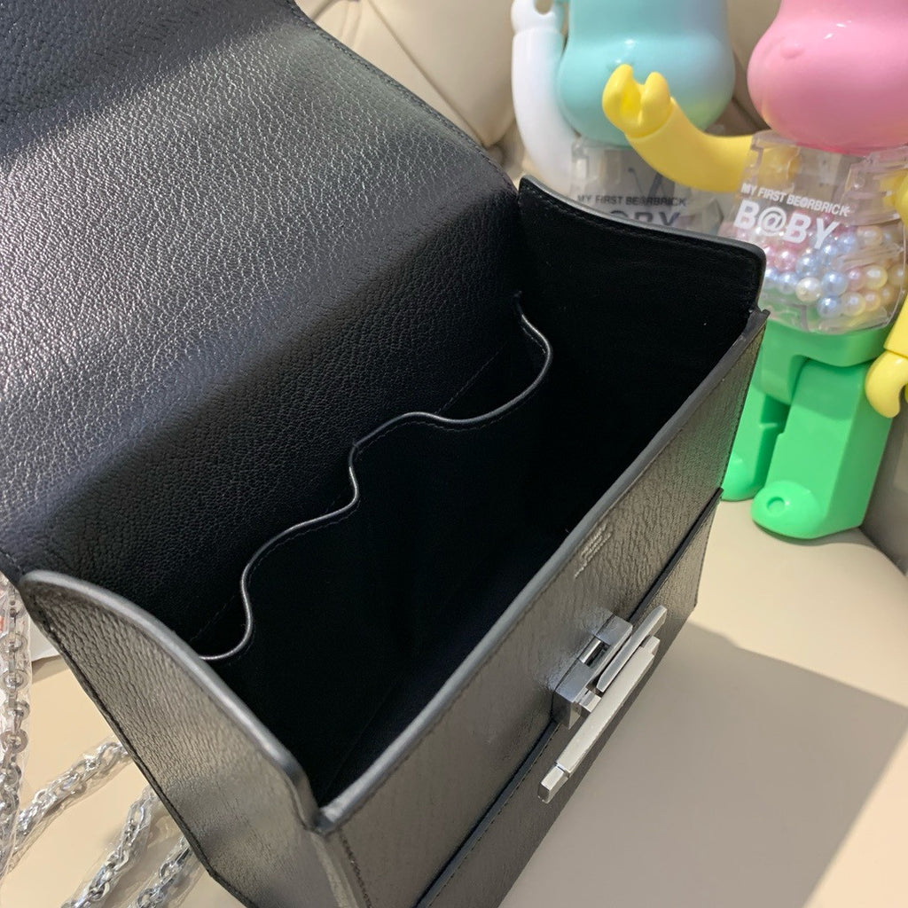 Hermes Cinhetic bag Black With Palladium Hardware Hermes