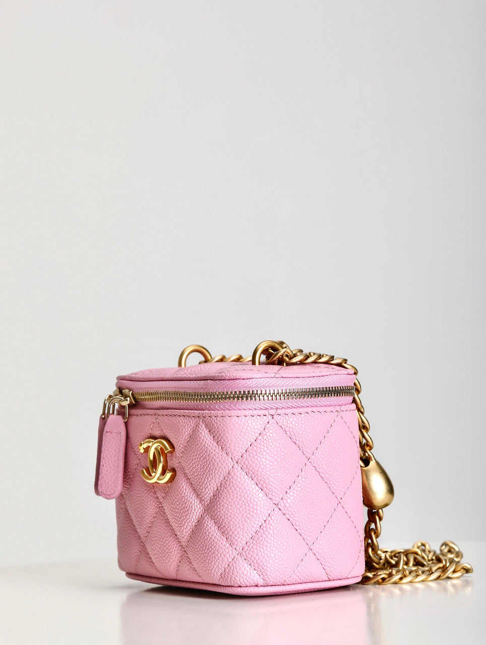 Chanel CLUTCH WITH CHAIN PINK SS2023