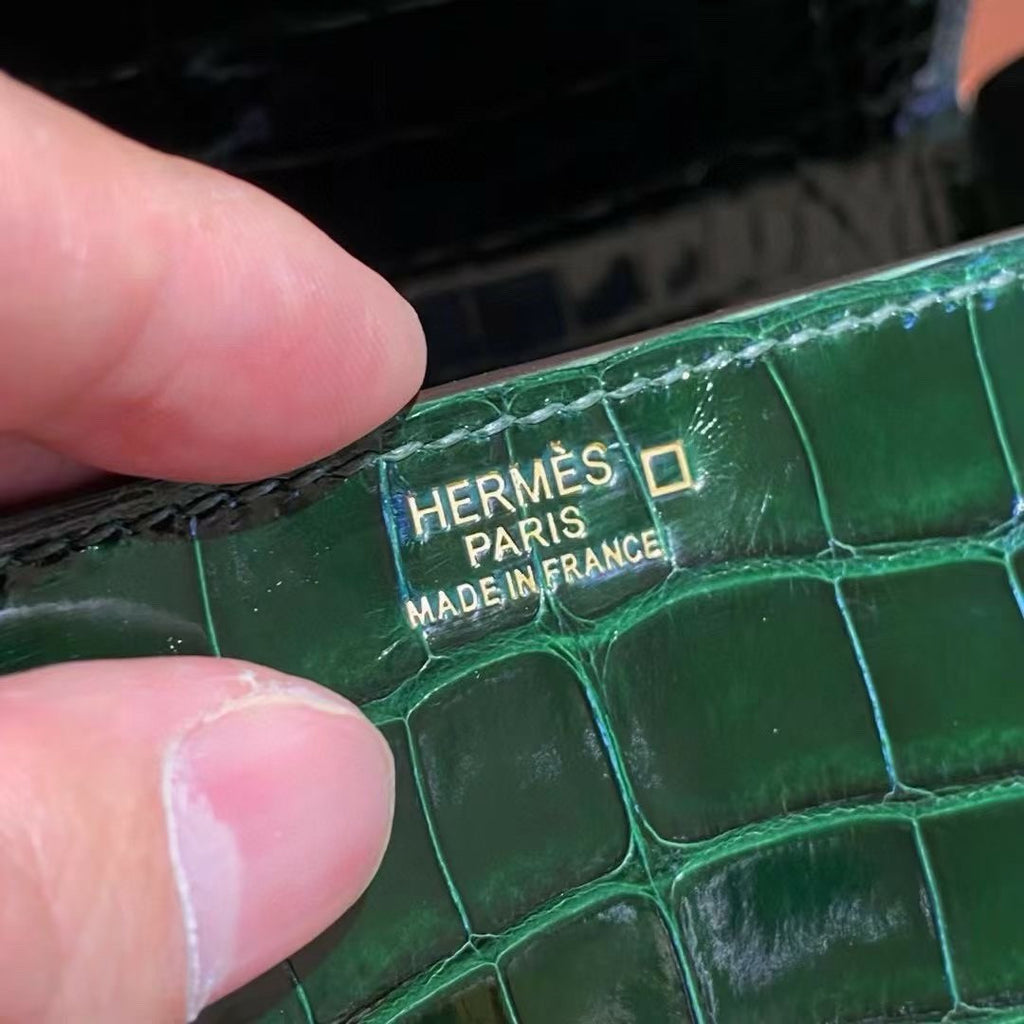 Hermès Shiny Emerald Alligator Cinhetic Box Bag Hermes
