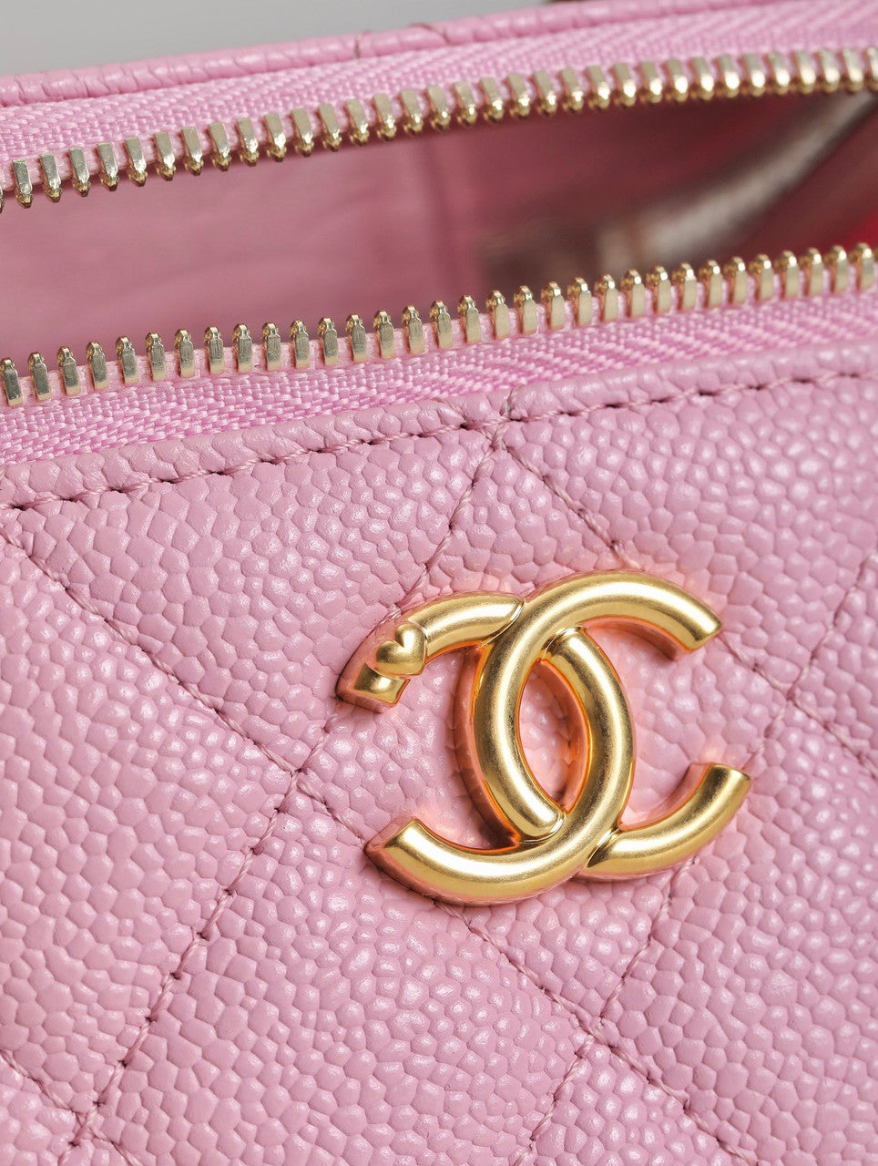 Chanel CLUTCH WITH CHAIN PINK SS2023