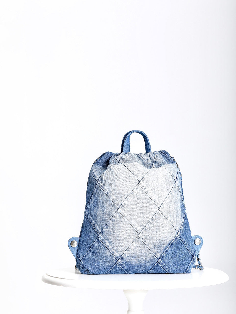 CHANEL 22 DENIM HANDBAG SS2023