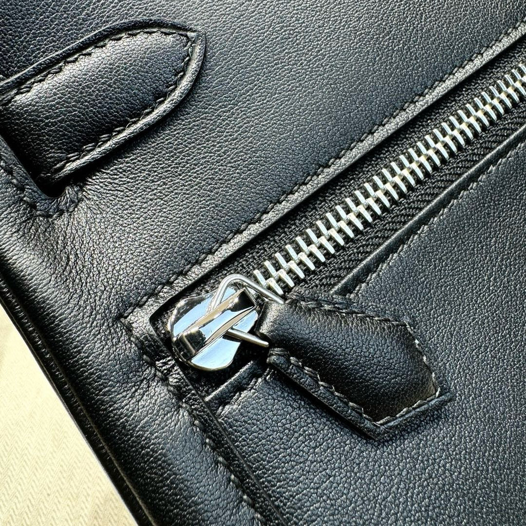 Hermes LIMITED EDITION BLACK SWIFT LEATHER LAKIS KELLY 28 WITH Palladium HARDWARE