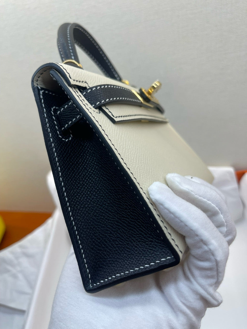 Hermes Special Order Black/Craie Mini Kelly 20 cm Epsom Gold Hardware