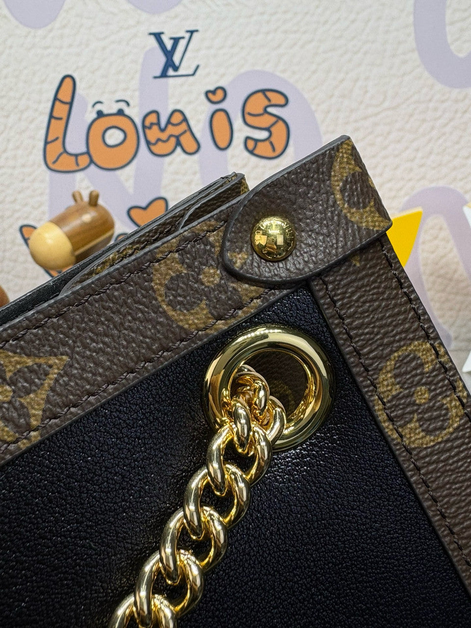 Louis Vuitton M13137 Fashion Show Nova MM Tote Bag