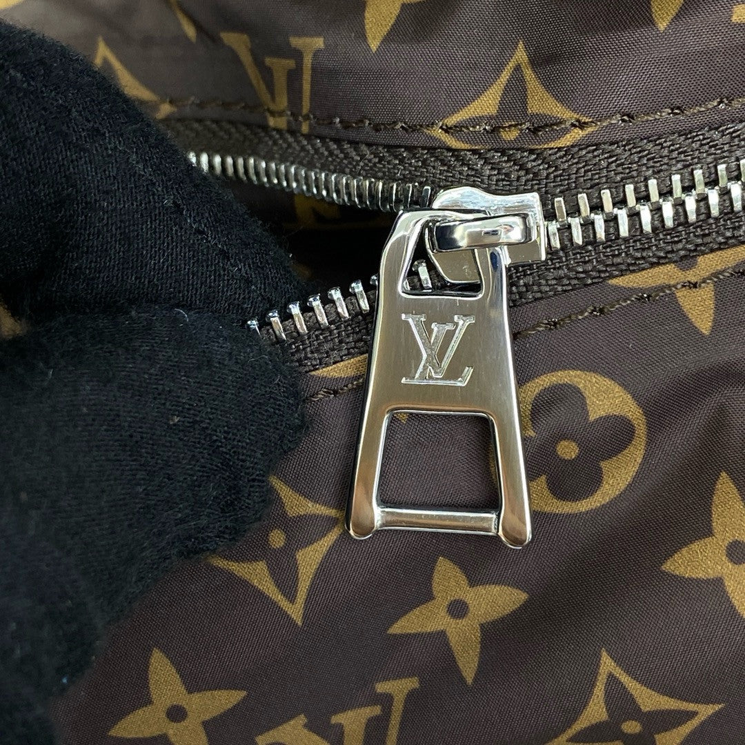 LOUIS VUITTON Cabas “Onthego Pillow” MM Silver