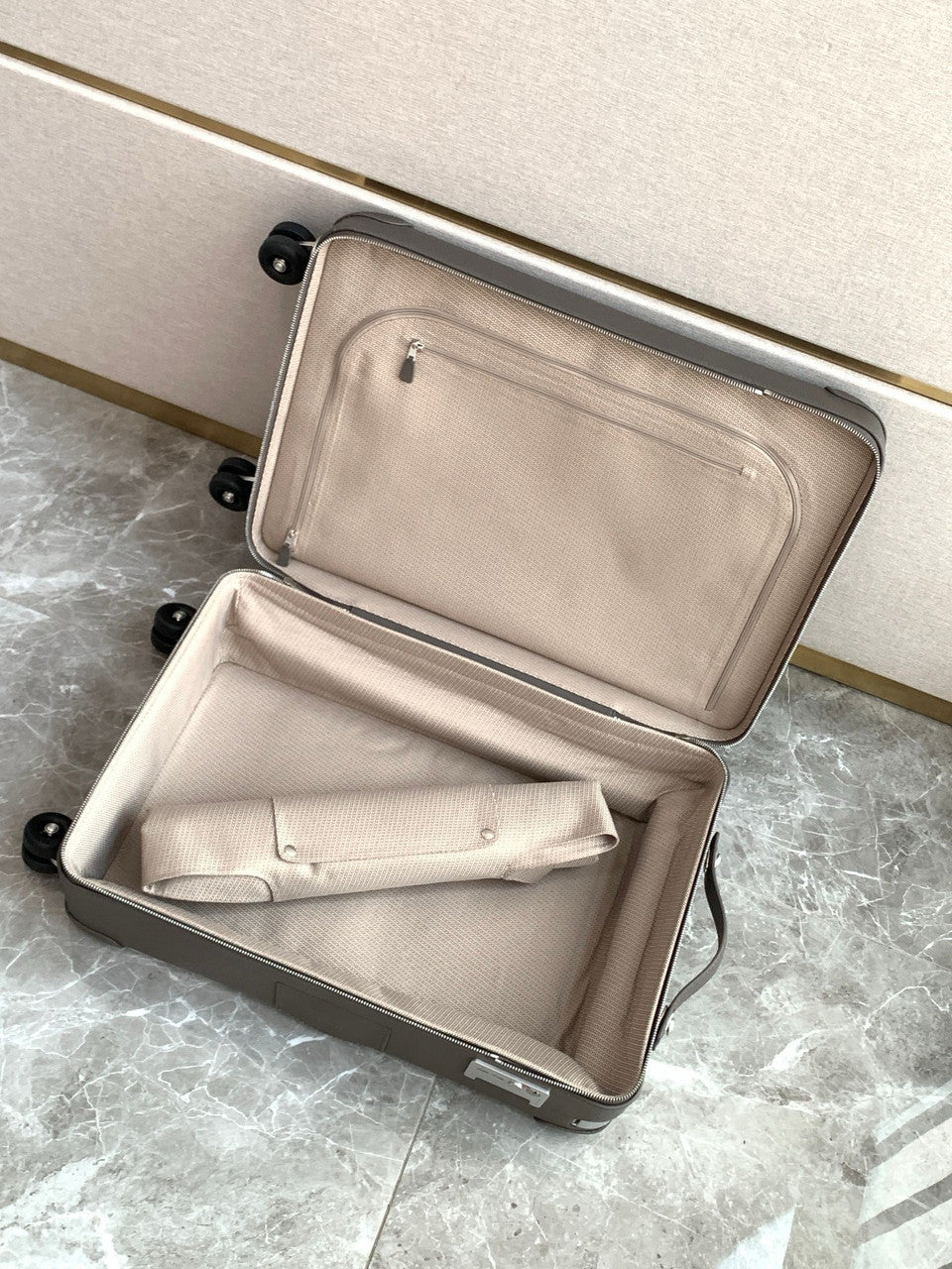HERMES  Rolling Mobility Cargo Trolly  Etoupe
