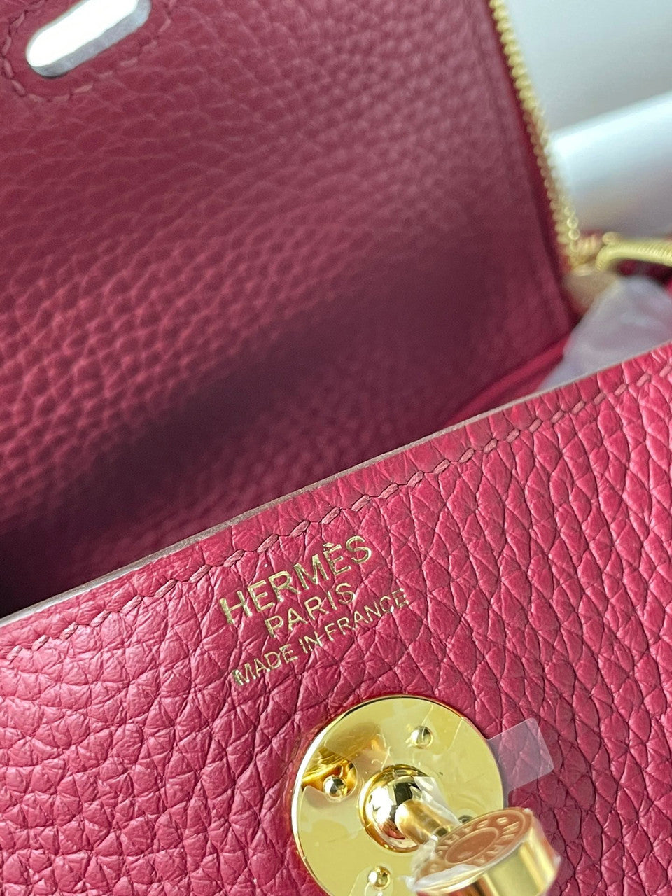 Hermes Mini Lindy 20cm Bag Rough Grenada Togo Gold Hardware