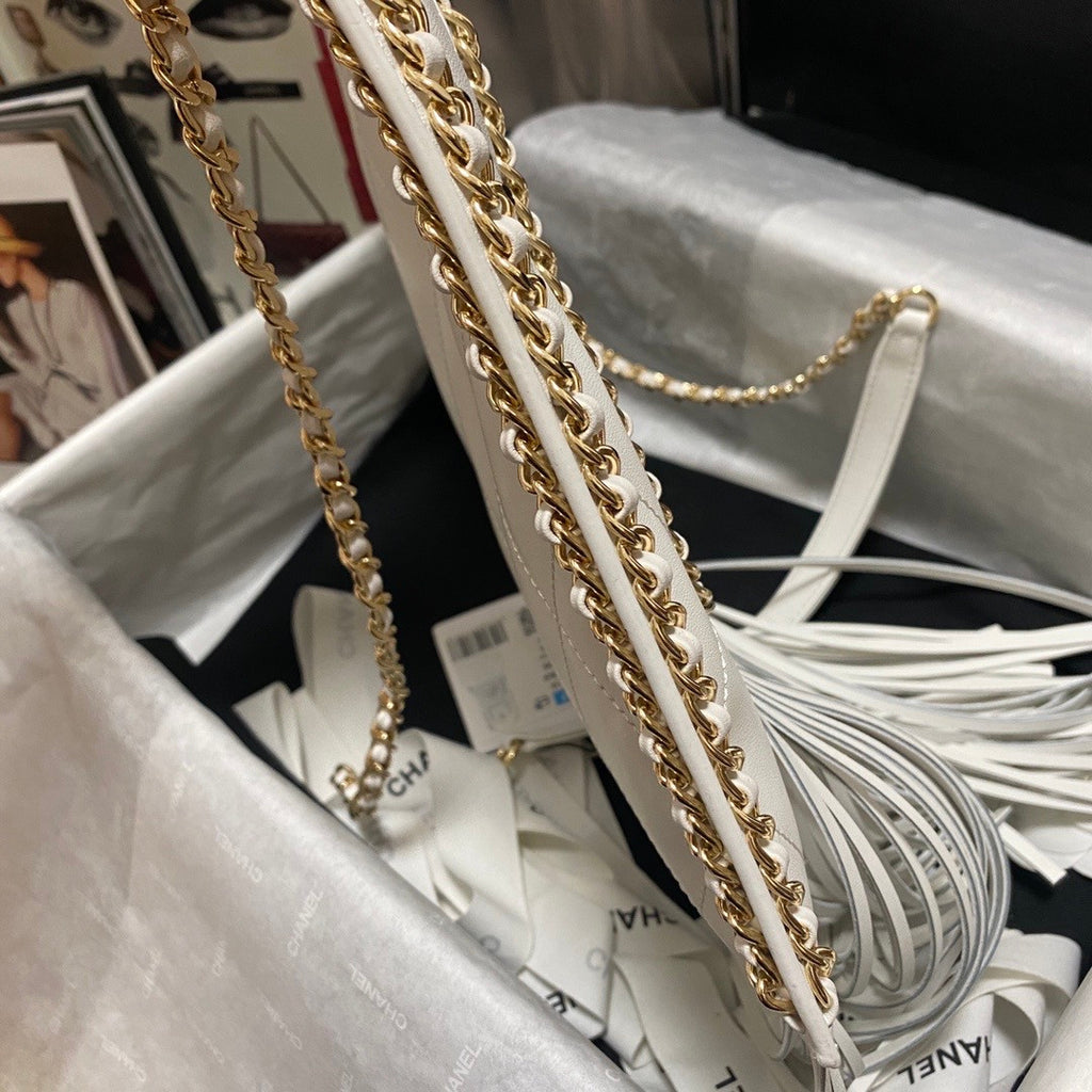 CHANEL SMALL TOTE WITH TASSEL WHITE