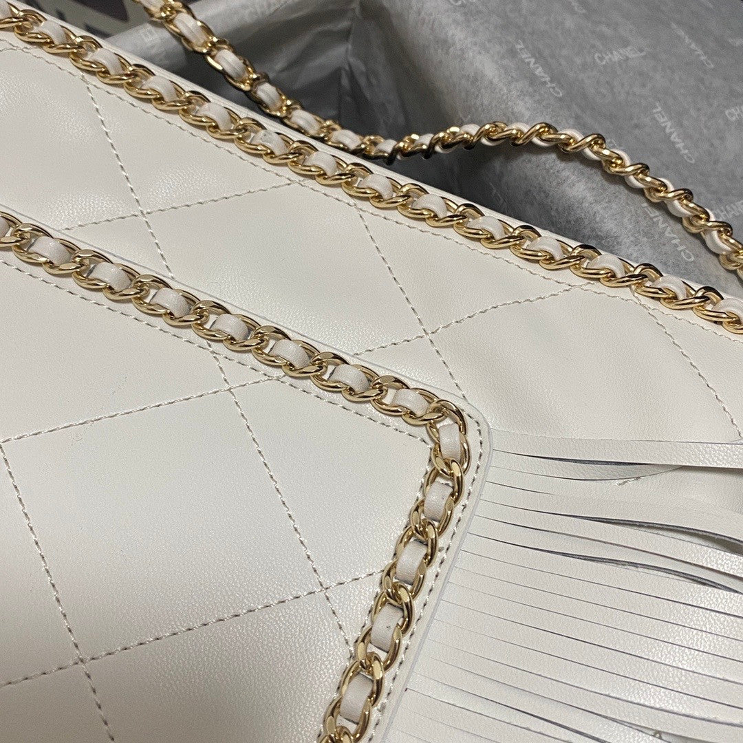 CHANEL SMALL TOTE WITH TASSEL WHITE
