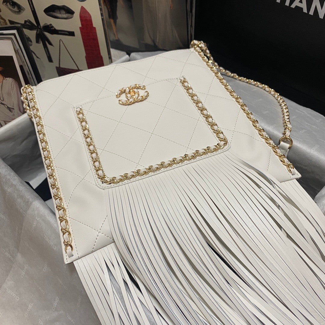 CHANEL SMALL TOTE WITH TASSEL WHITE