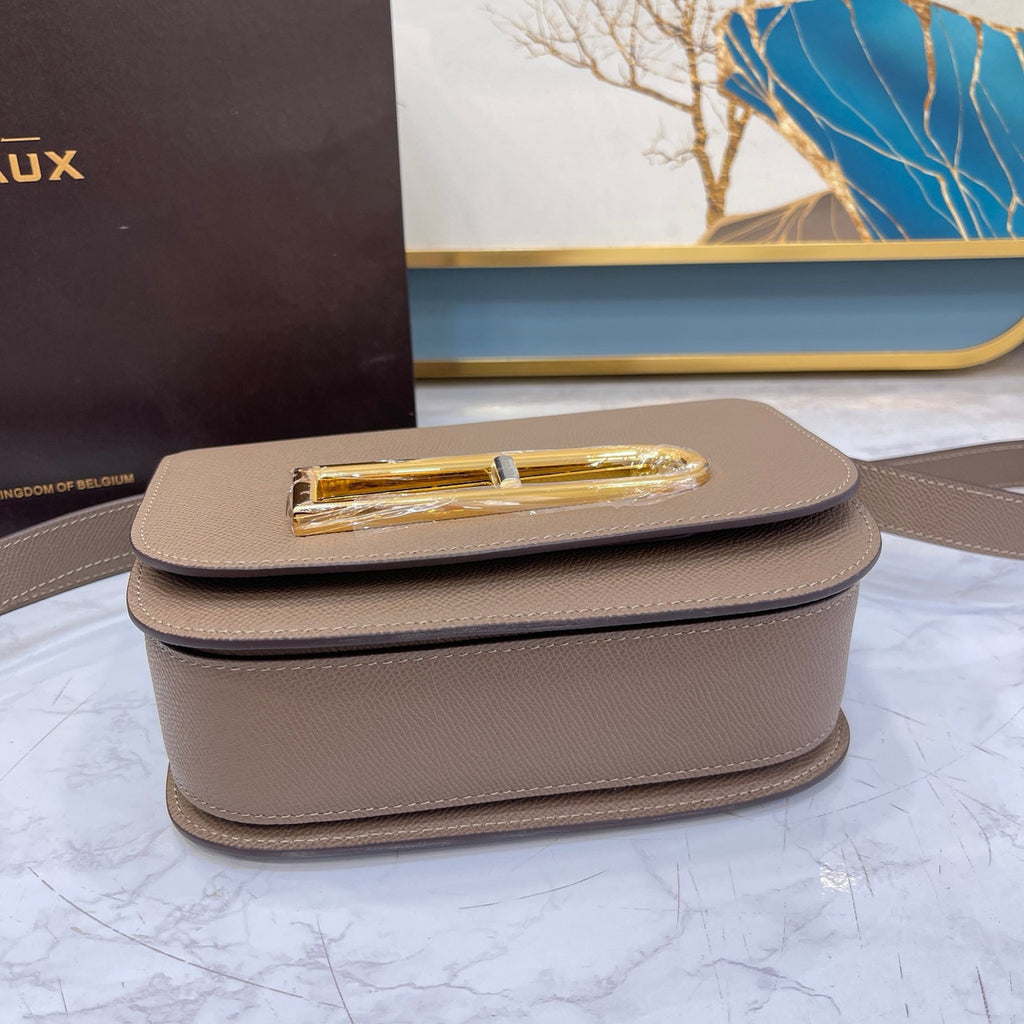 Delvaux Lingot in Alpina Calf