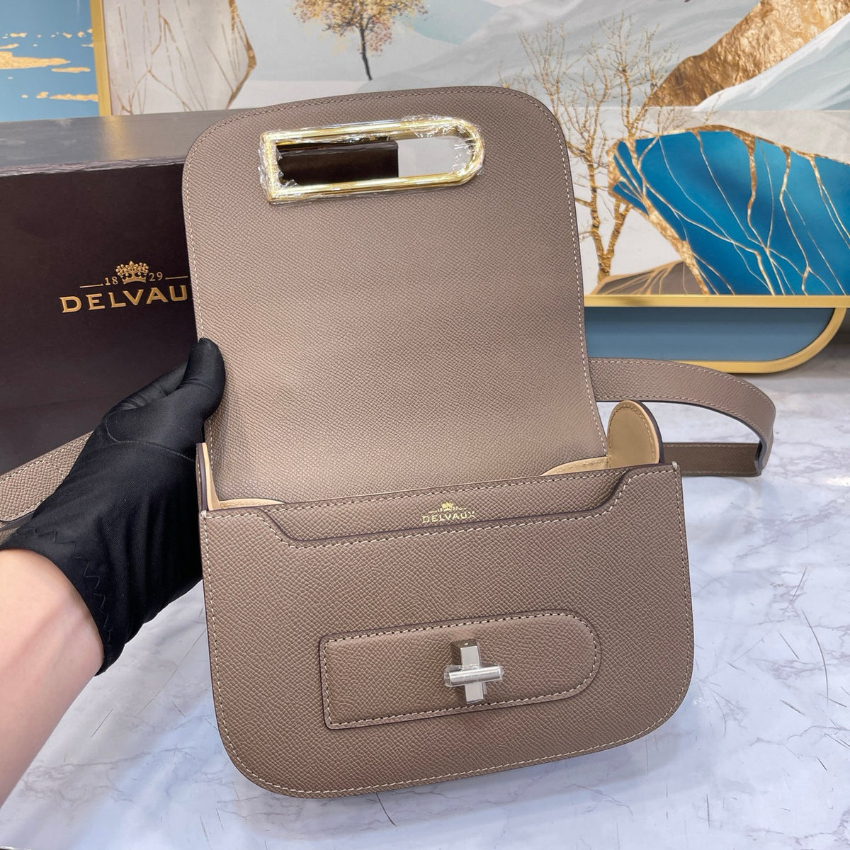 Delvaux Lingot in Alpina Calf