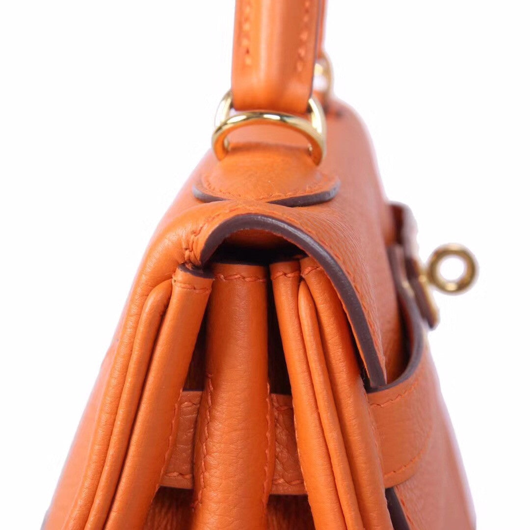 Hermès Orange  Kelly 32  Togo Gold Hardware