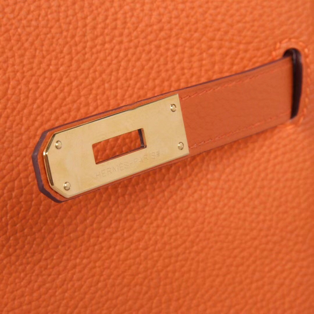 Hermès Orange  Kelly 32  Togo Gold Hardware