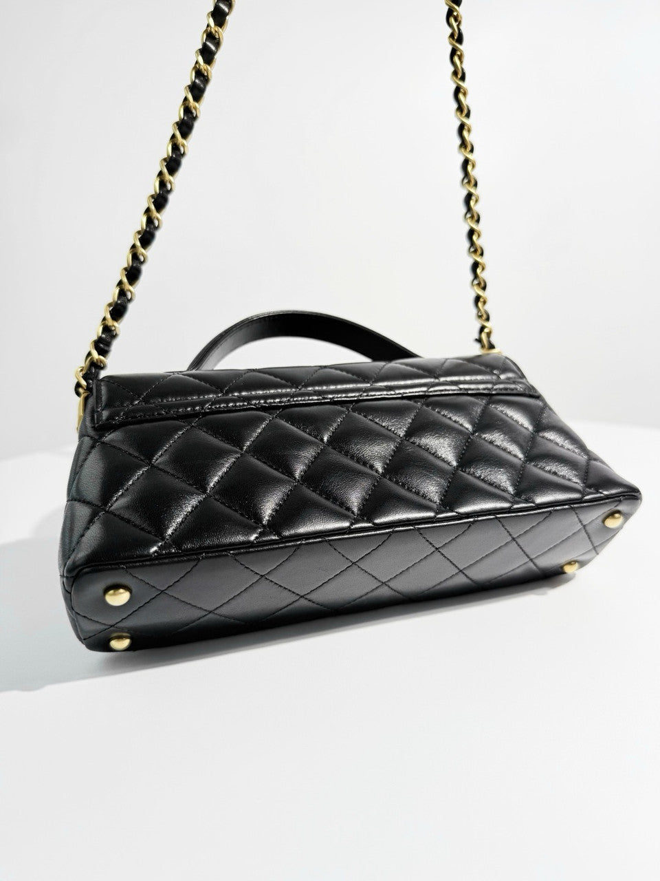 Chanel SPRING-SUMMER 2025 PRE-COLLECTION  BLACK MINI FLAP BAG WITH TOP HANDLE
