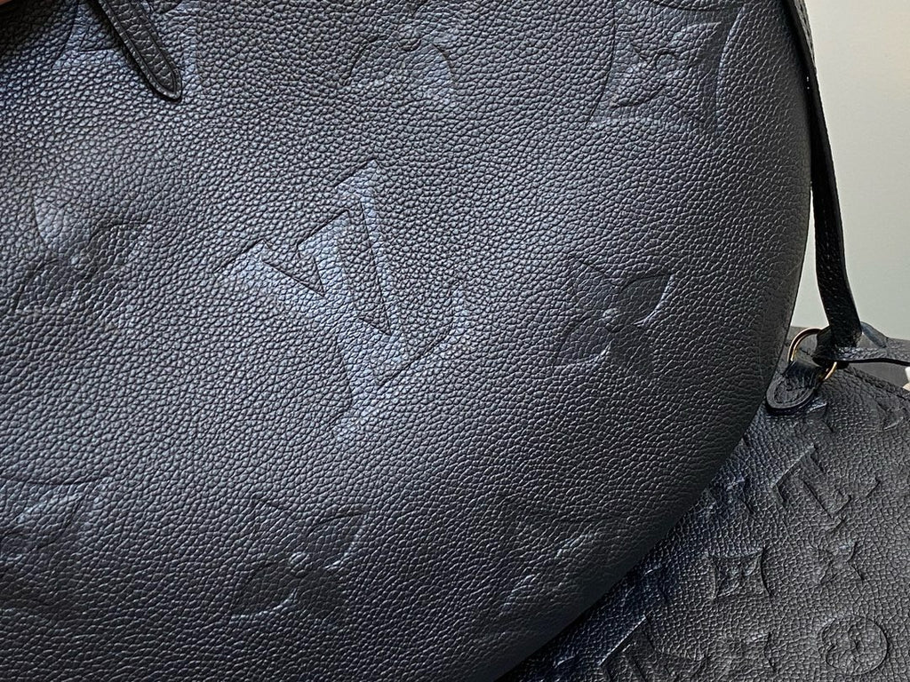 Louis Vuitton M46725 New Loop Hobo Bag