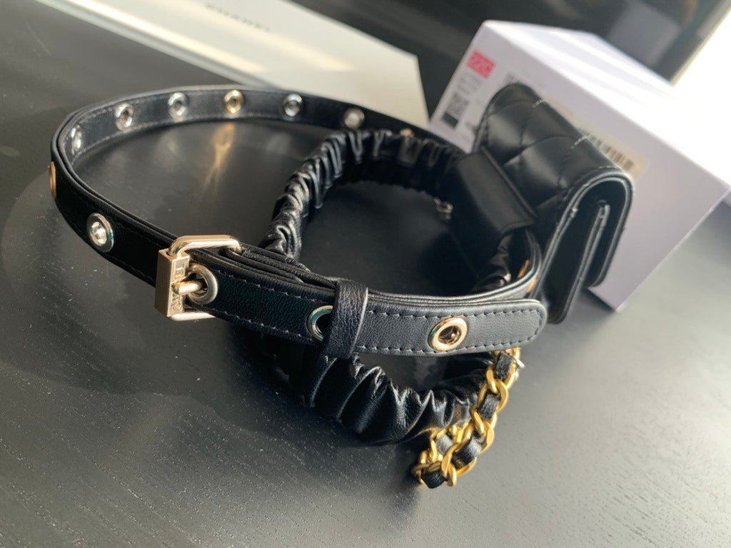Chanel AIRPODS CASE
