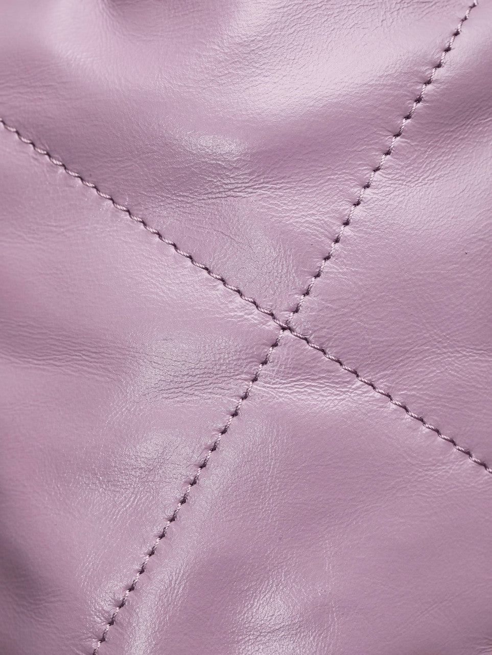 CHANEL 22 MINI HANDBAG GOLD LOGO SS2023 LILAC