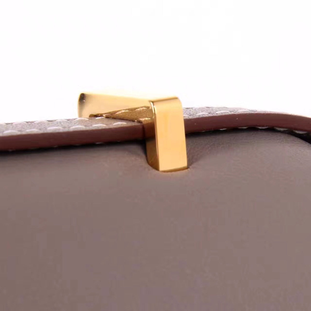 Hermes Gris Tourterelle Constance Epsom leather 18cm Gold Hardware