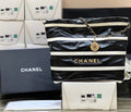 CHANEL 22 HANDBAG Black & White 24S