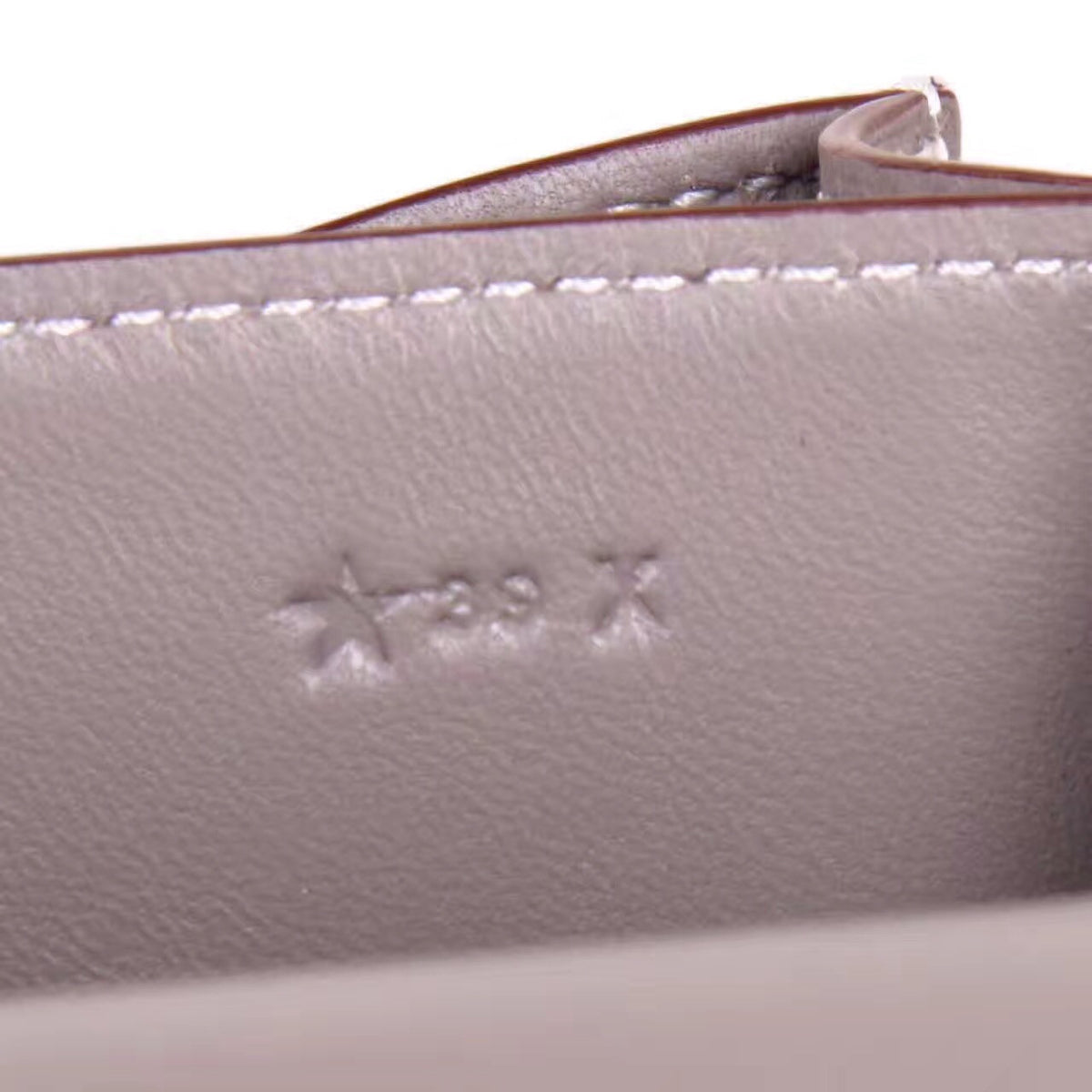 Hermes Gris Tourterelle Constance Epsom leather 18cm Gold Hardware