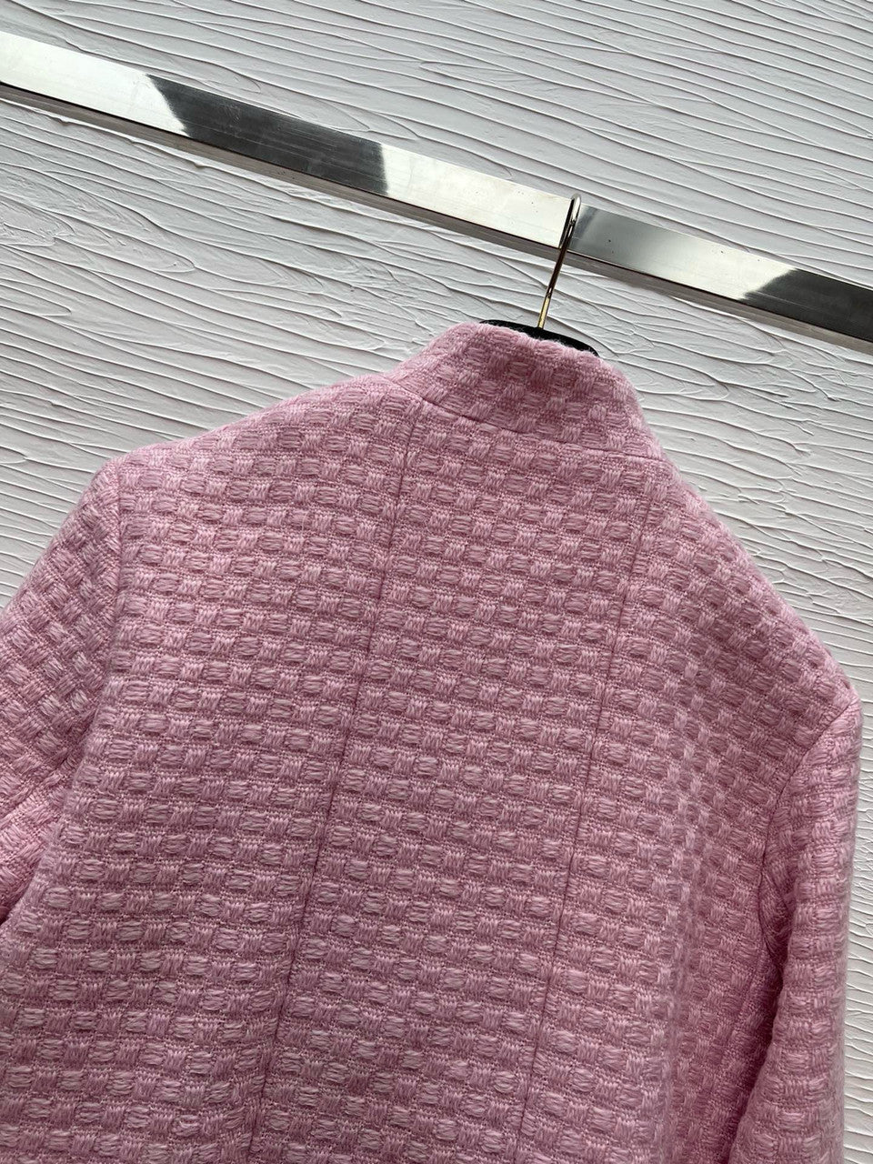 CHANEL FALL-WINTER 2024/25   JACKET   Wool Tweed  Light Pink Chanel