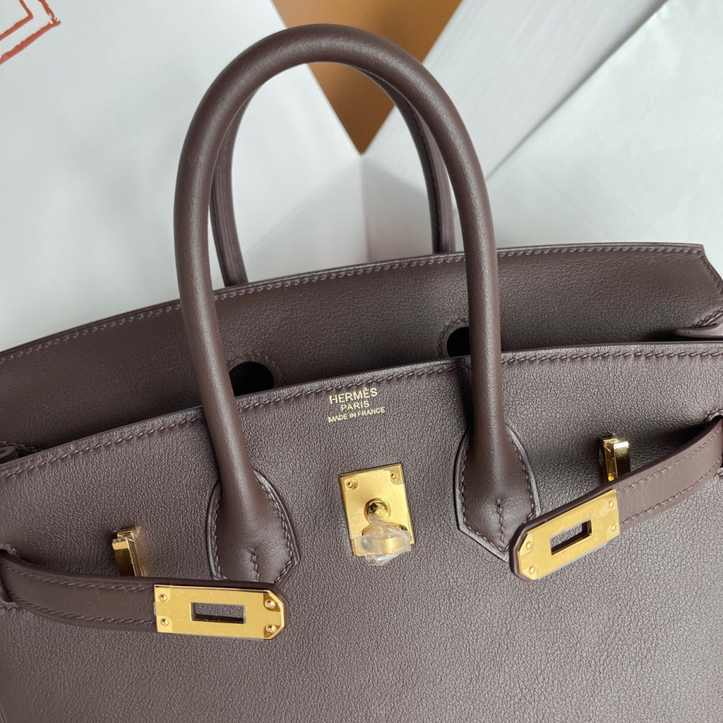 Hermes Rouge Selliere  Birkin 25 cm Swift Gold Hardware