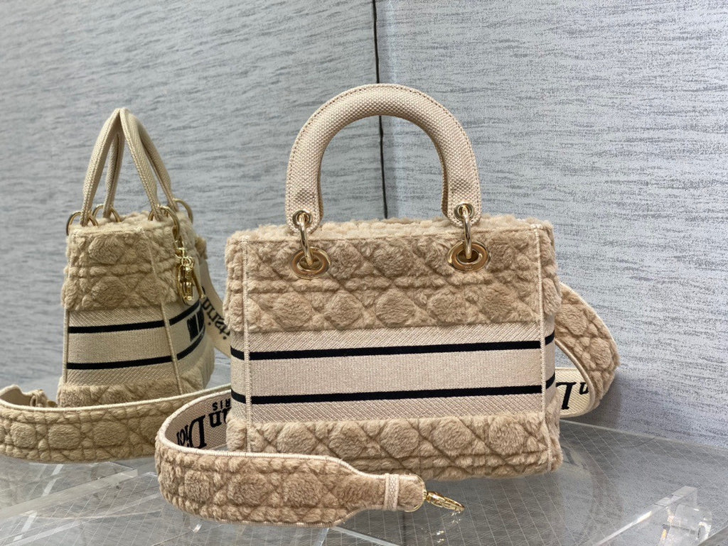 Christian Dior MEDIUM LADY D-LITE BAG Latte Cannage Shearling  Brown