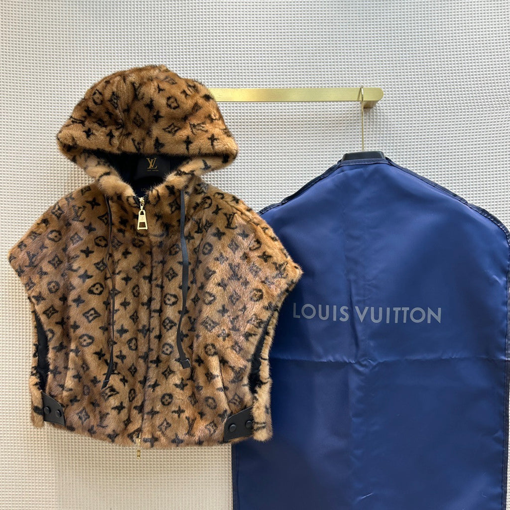Louis Vuitton 1AAAYA MONOGRAM MINK OPEN ARM JACKET (Worldwide Sold-out)