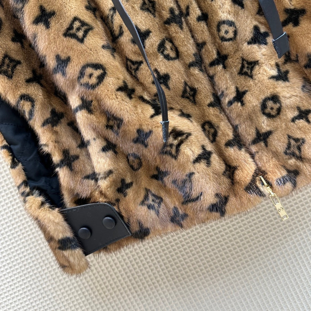 Louis Vuitton 1AAAYA MONOGRAM MINK OPEN ARM JACKET (Worldwide Sold-out)